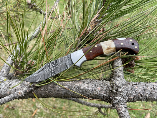 Walnut Wood & Stag 6.5'' Damascus Steel Pocket Knife